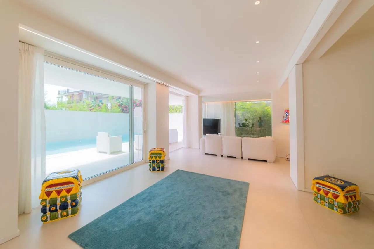 Appartamenti Paolone House Taormina Mare Mazzeo