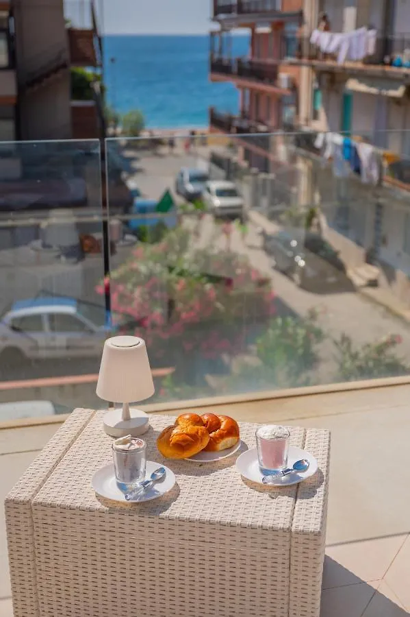 Apartment Appartamenti Paolone House Taormina Mare Mazzeo