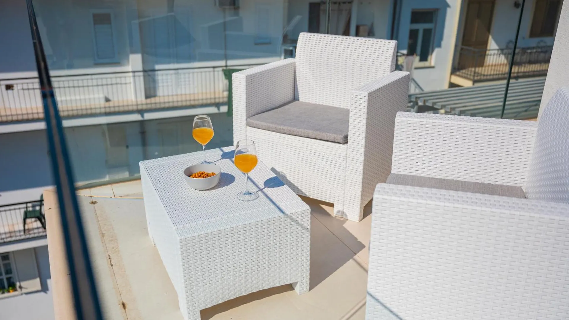 Appartamenti Paolone House Taormina Mare Mazzeo