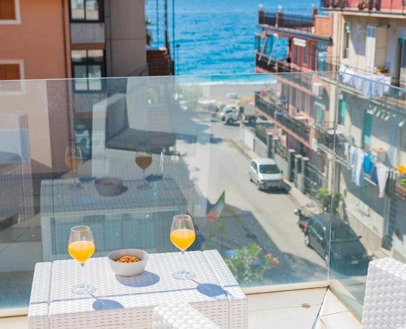 Appartamenti Paolone House Taormina Mare Mazzeo